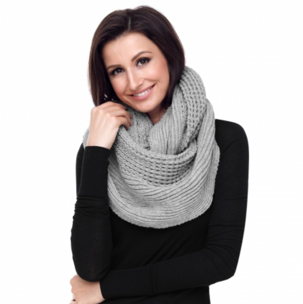 Chunky knit scarf